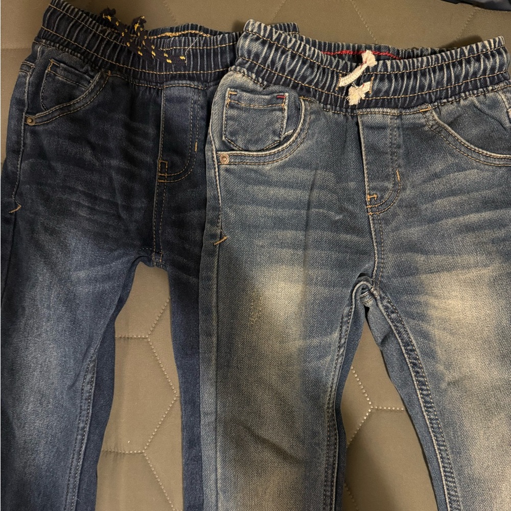 Boys jeans x 2 pair
Super soft 
Elastic waist